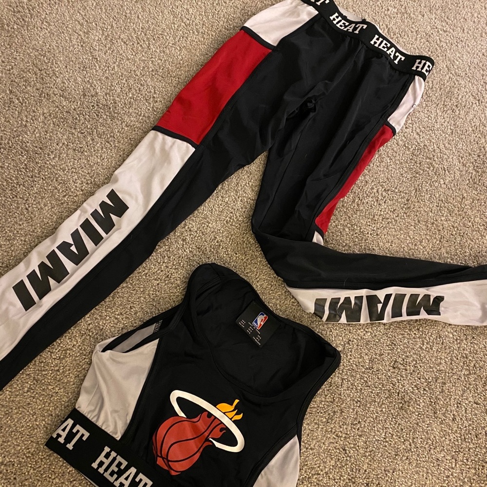 Miami Heat NBA Leggings and Bra Top Set